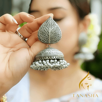 ঐশ্বর্য ঝুমকা