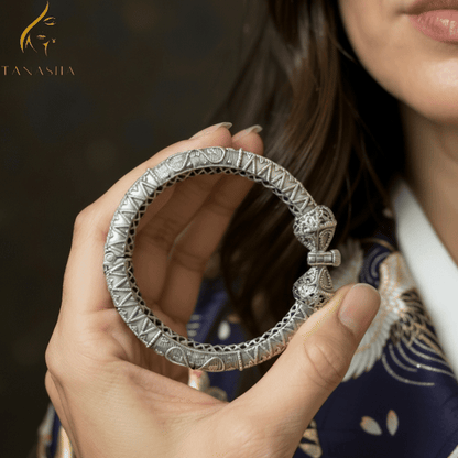 ইনায়া সিলভার গ্রেস ব্রেসলেট