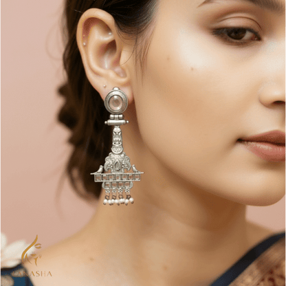 মোহিনী রূপালী ঝুমকা