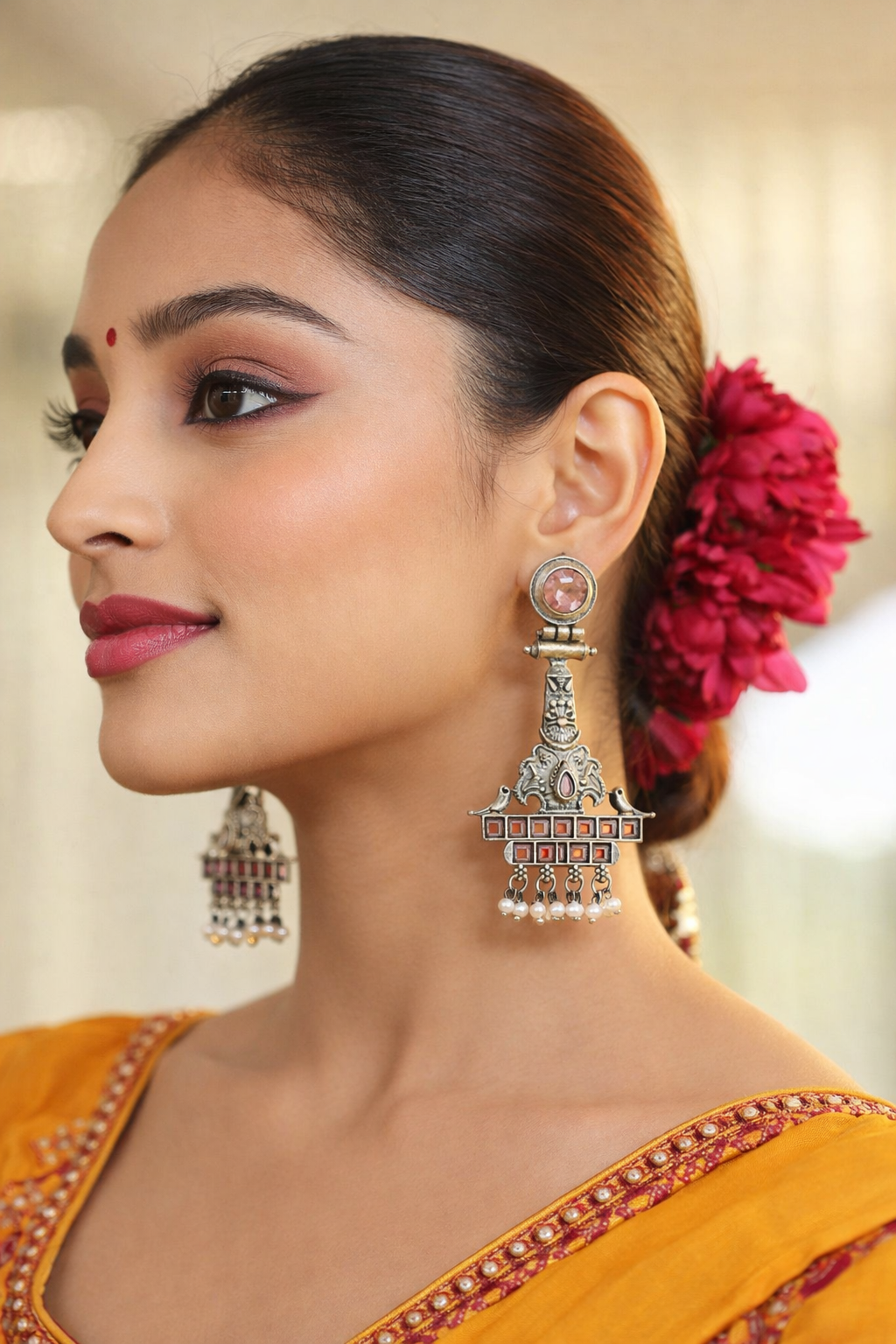 মোহিনী রূপালী ঝুমকা