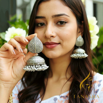 ঐশ্বর্য ঝুমকা