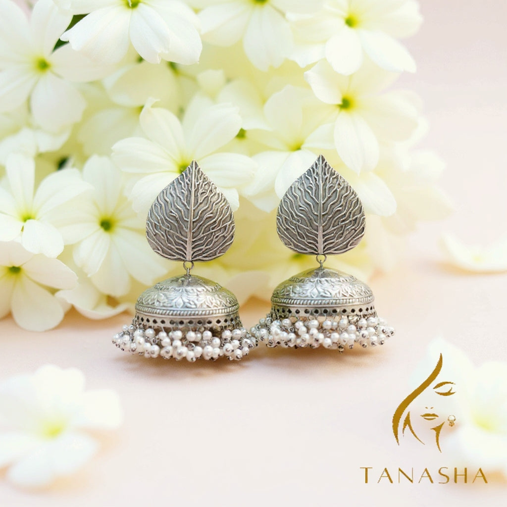 ঐশ্বর্য ঝুমকা